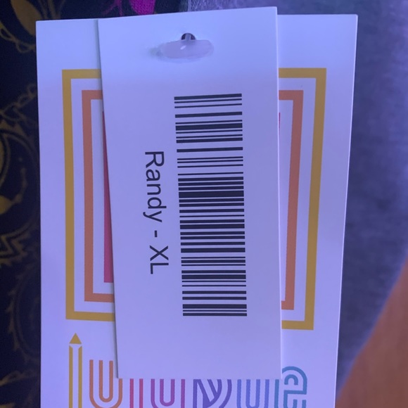 LulaRoe Print Randy Top - Picture 4 of 5